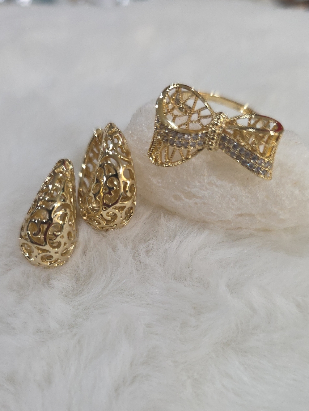 14k Gold Plated Filigree Teardrop Earrings and Bow Ring Set